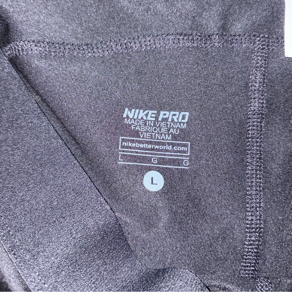 Nike Pro Capri Leggings - image 2